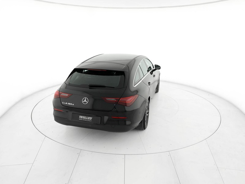 Mercedes CLA Shooting Brake  180 d advanced auto