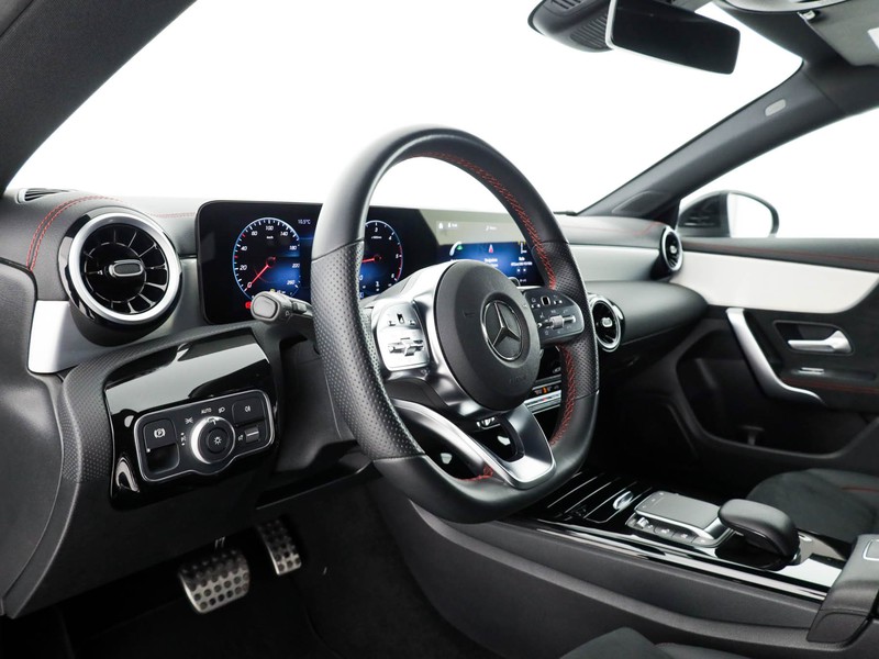 Mercedes CLA Shooting Brake  180 d premium auto