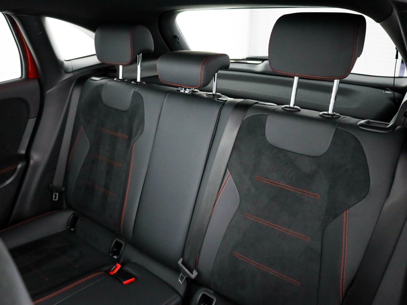 Mercedes GLA 200 d amg line advanced plus 4matic auto diesel rosso