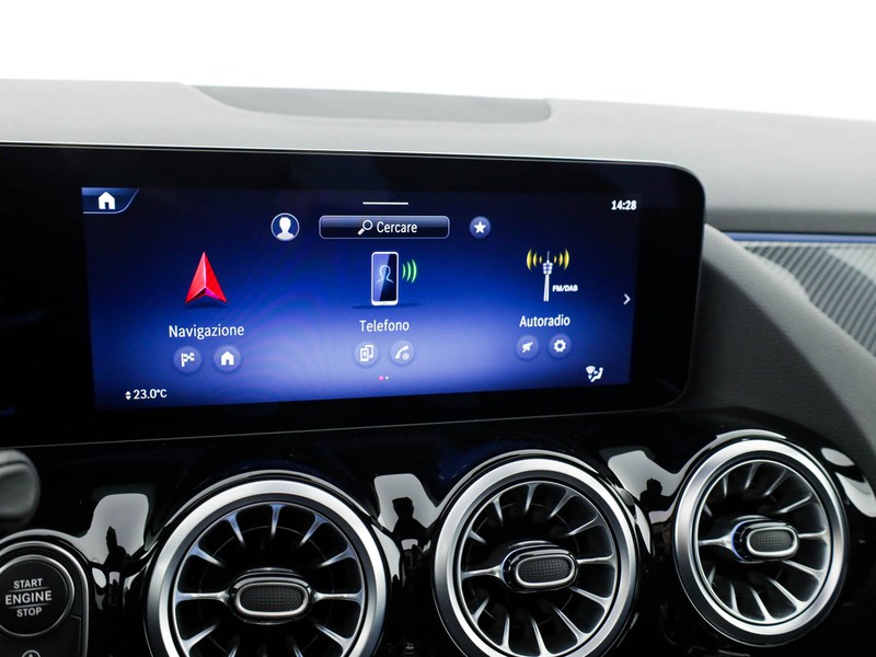 Mercedes GLA 200 d amg line advanced plus 4matic auto diesel rosso