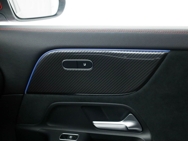 Mercedes GLA 200 d amg line advanced plus 4matic auto diesel rosso