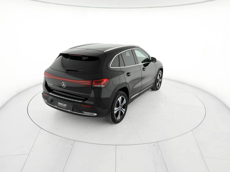 Mercedes EQA 250 sport elettrica nero