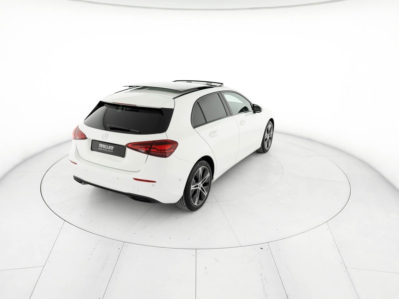 Mercedes Classe A 180 progressive advanced auto ibrido bianco