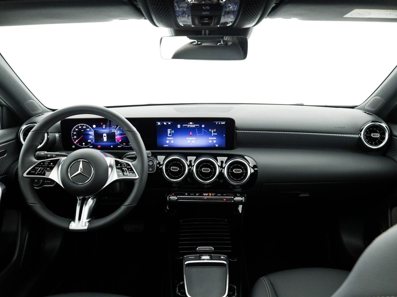 Mercedes Classe A 180 progressive advanced auto ibrido bianco