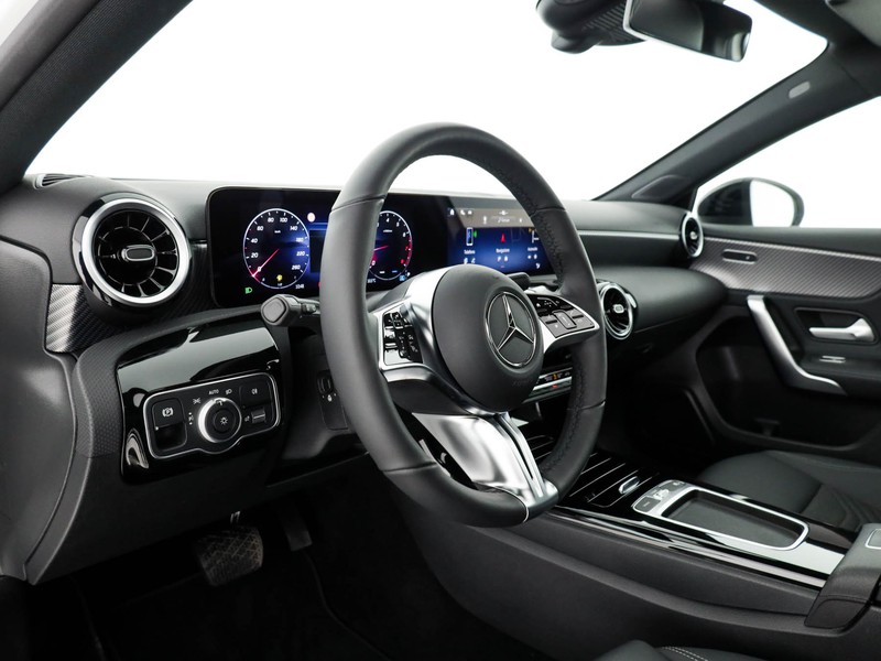 Mercedes Classe A 180 progressive advanced auto ibrido bianco