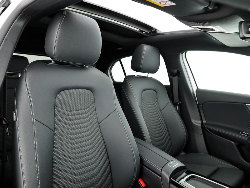 Mercedes Classe A 180 progressive advanced auto ibrido bianco