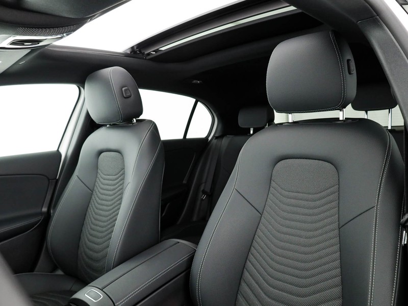 Mercedes Classe A 180 progressive advanced auto ibrido bianco