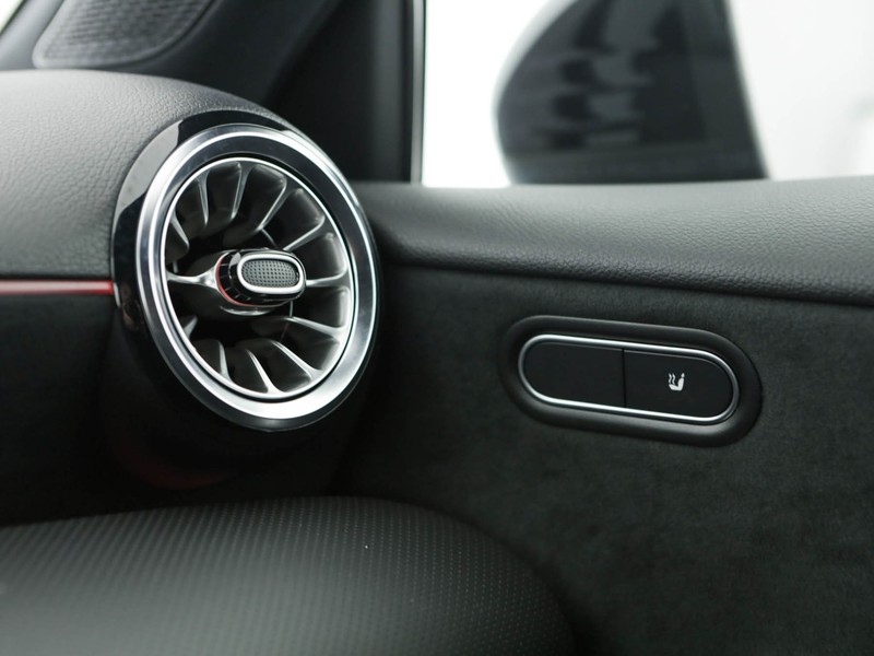 Mercedes Classe A 180 d amg line premium auto diesel grigio