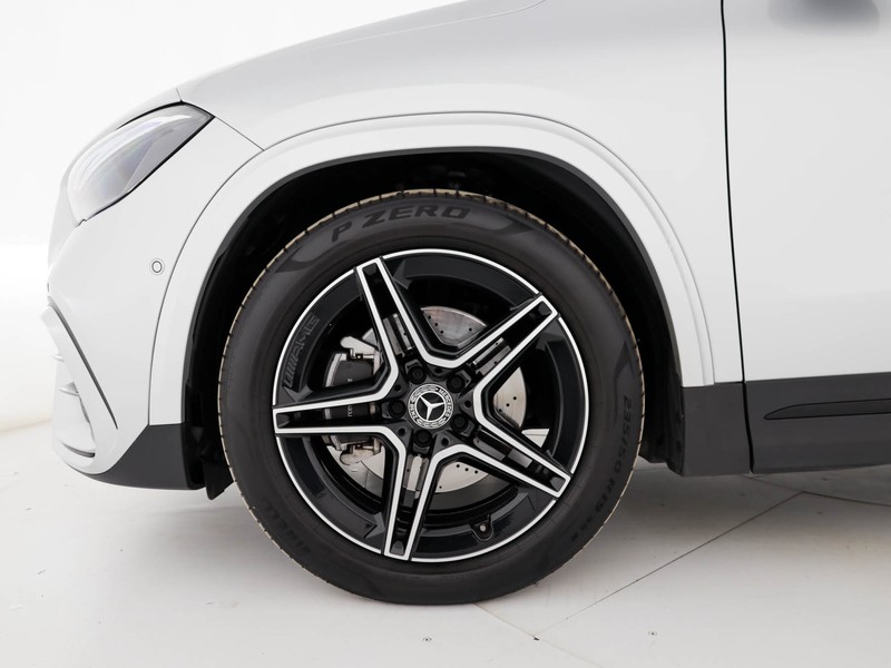 Mercedes GLA 200 d amg line advanced plus auto diesel argento