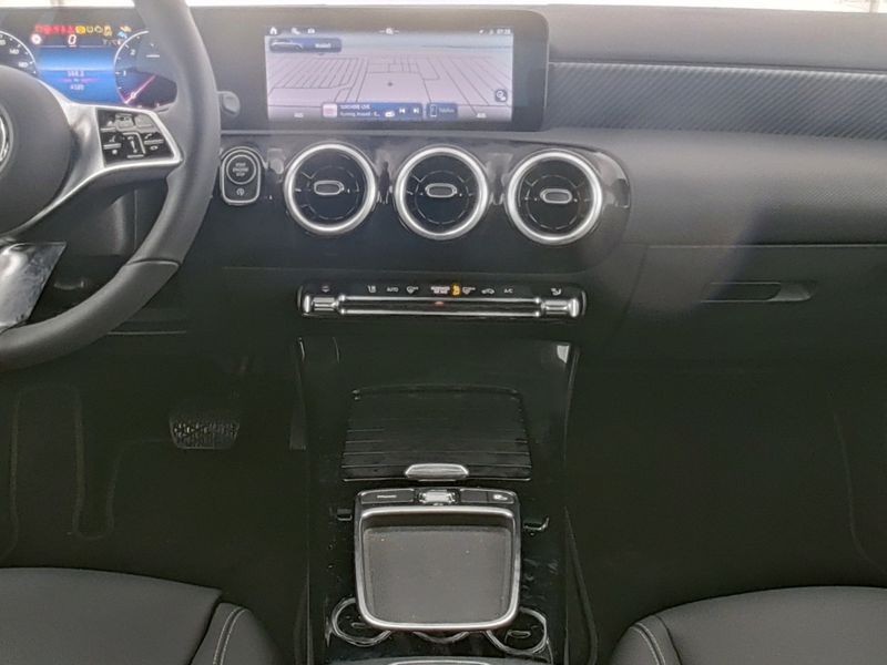 Mercedes Classe A 180 d progressive advanced auto diesel grigio