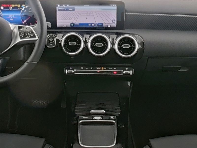 Mercedes Classe A 180 d progressive advanced auto diesel nero