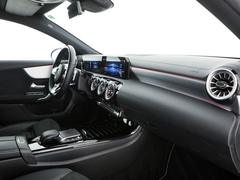 Mercedes Classe A 180 d premium night edition auto