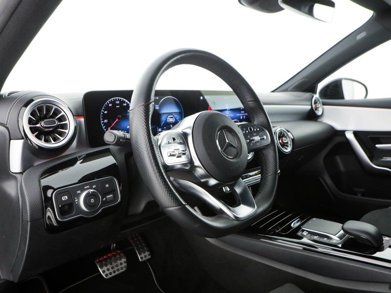 Mercedes Classe A 180 d premium night edition auto