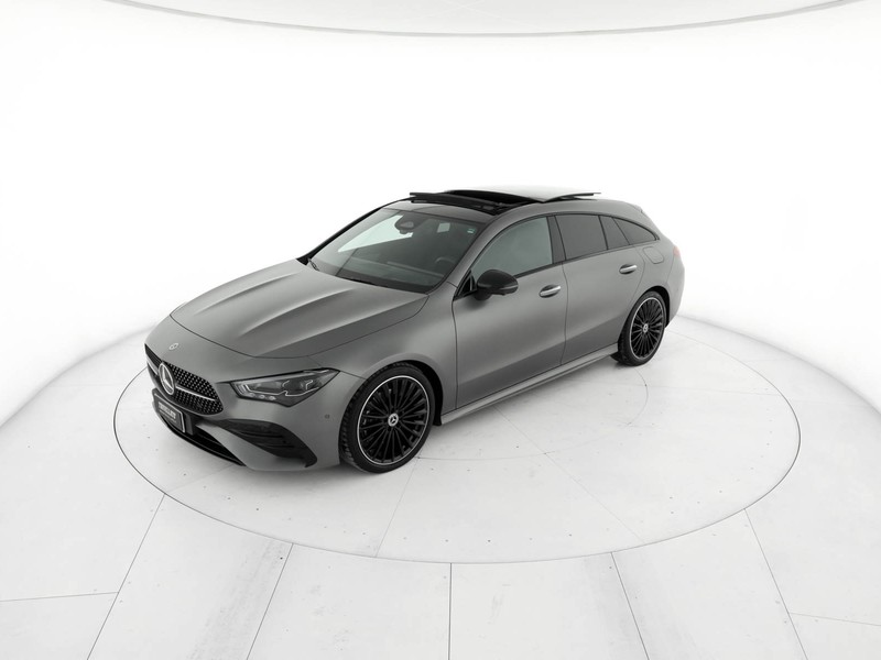 Mercedes CLA Shooting Brake  200 d amg line premium plus auto diesel grigio