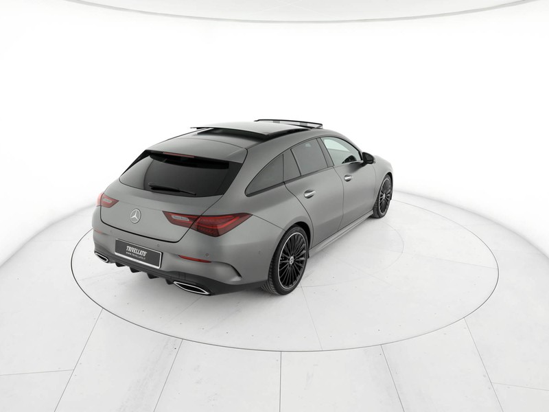 Mercedes CLA Shooting Brake  200 d amg line premium plus auto diesel grigio