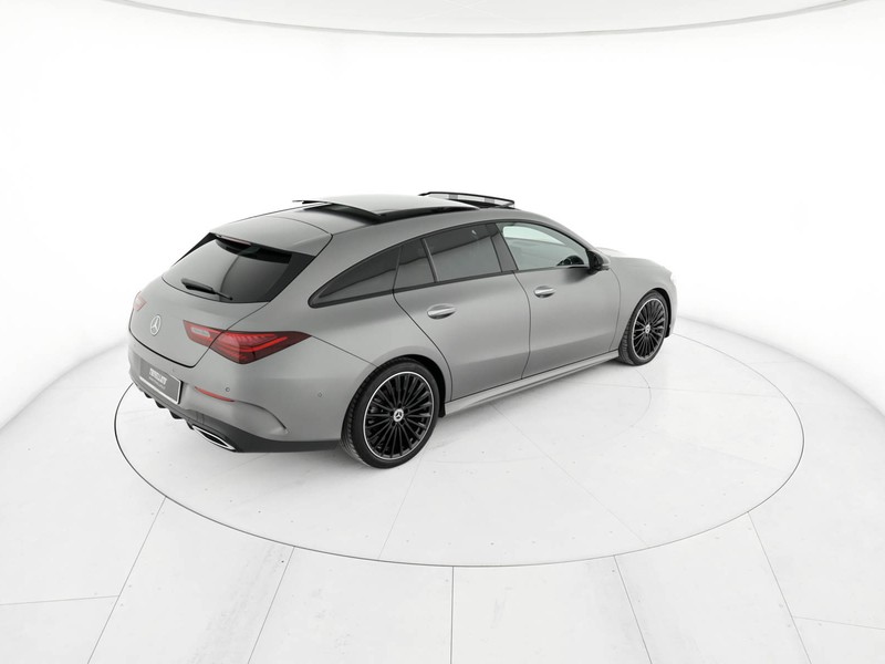 Mercedes CLA Shooting Brake  200 d amg line premium plus auto diesel grigio