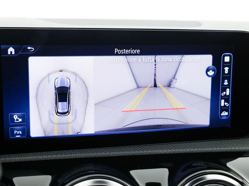 Mercedes CLA Shooting Brake  200 d amg line premium plus auto diesel grigio