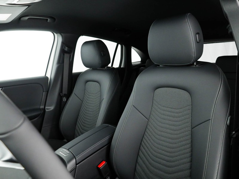 Mercedes GLA 200 d automatic diesel bianco