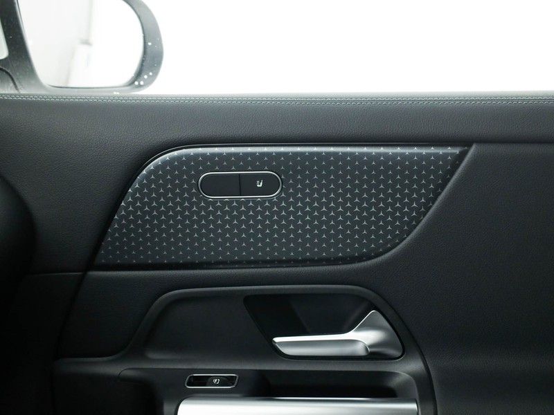 Mercedes GLA 200 d automatic diesel bianco