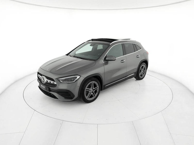 Mercedes GLA 200 d premium auto diesel argento