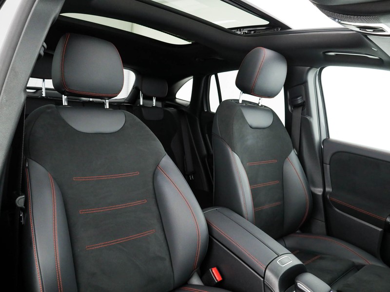 Mercedes GLA 200 d premium auto diesel argento