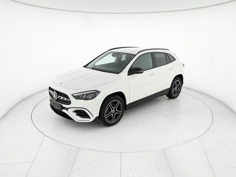 Mercedes GLA 250 e phev amg line extra auto ibrido bianco