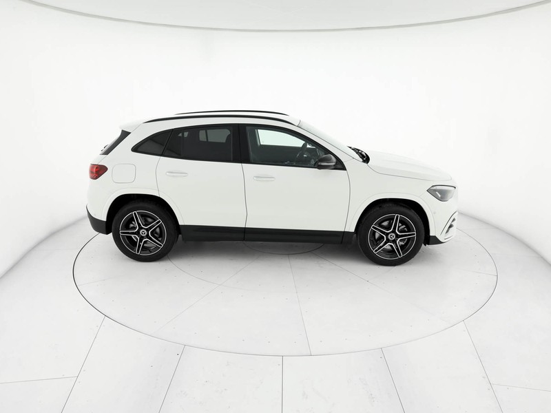 Mercedes GLA 250 e phev amg line extra auto ibrido bianco