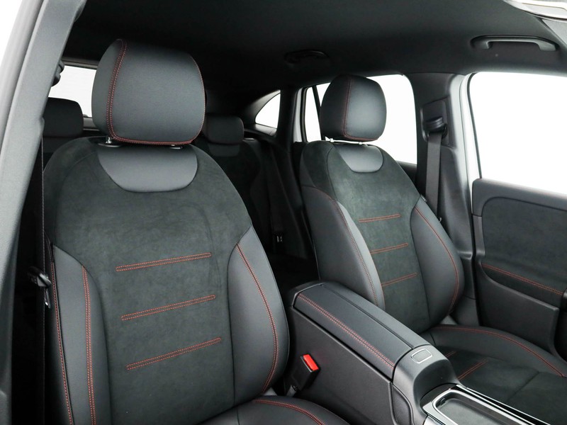 Mercedes GLA 250 e phev amg line extra auto ibrido bianco