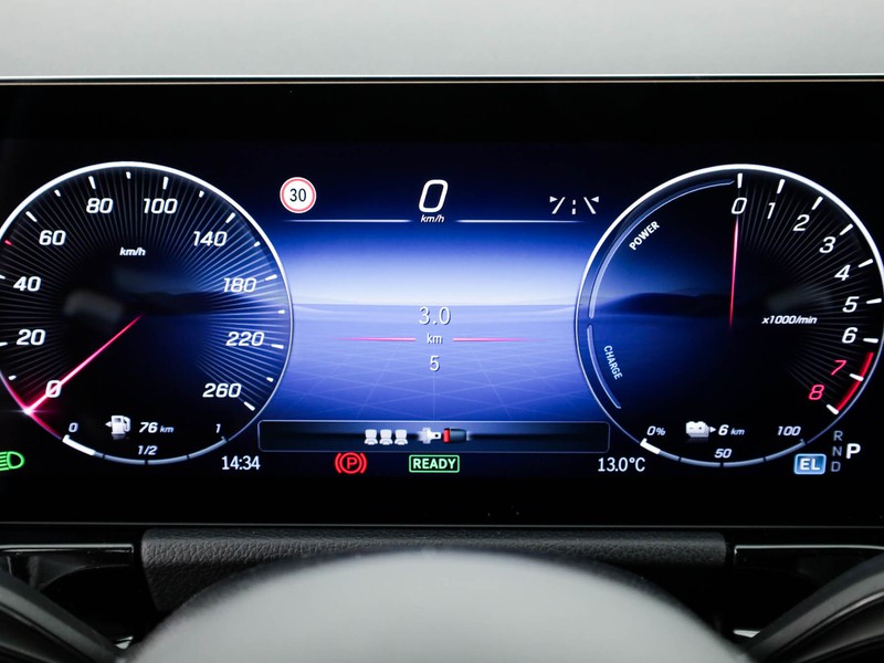 Mercedes GLA 250 e phev amg line extra auto ibrido bianco