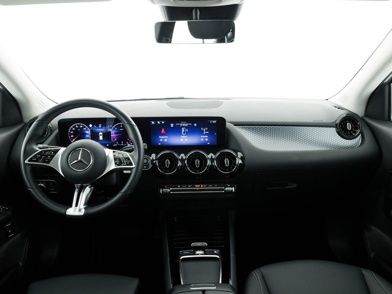 Mercedes GLA 180 d advanced auto diesel bianco