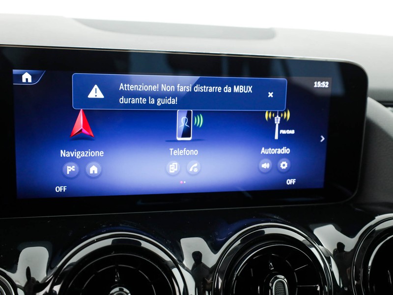 Mercedes GLA 180 d advanced auto diesel bianco