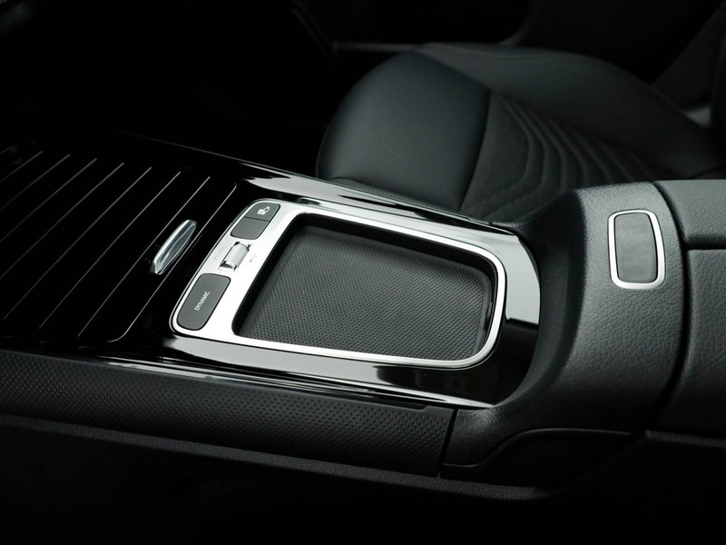 Mercedes GLA 180 d advanced auto diesel bianco