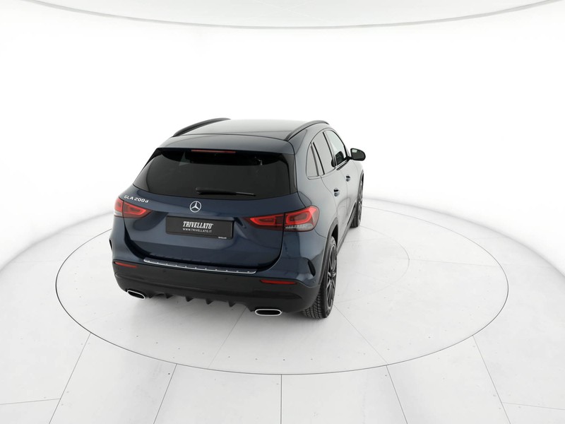 Mercedes GLA 200 d premium auto