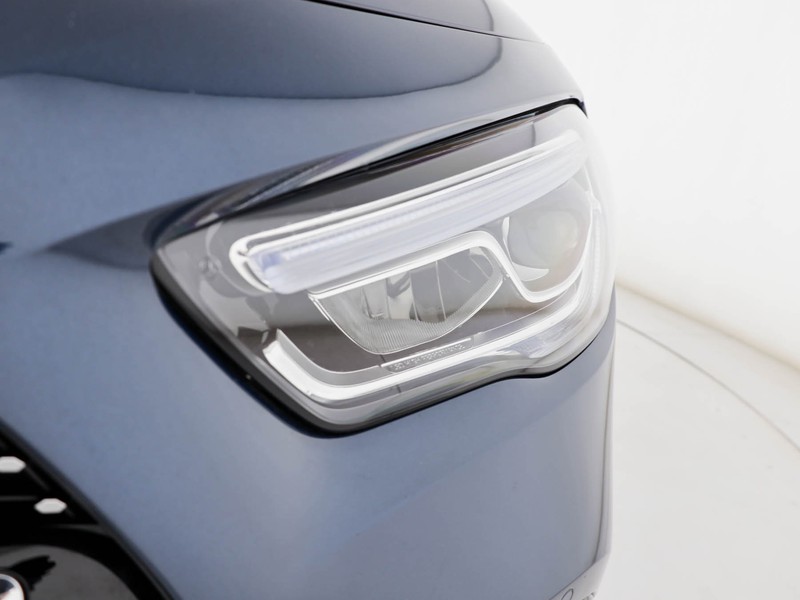 Mercedes GLA 200 d premium auto