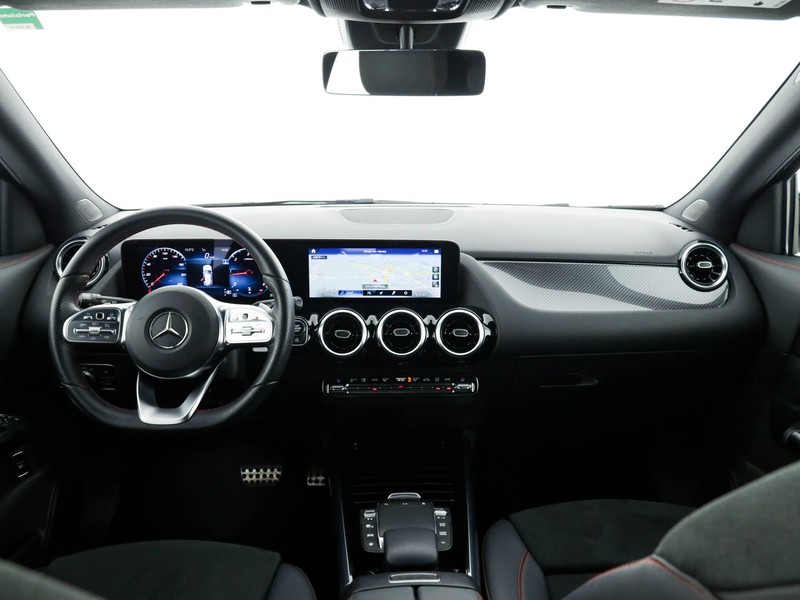 Mercedes GLA 200 d premium auto