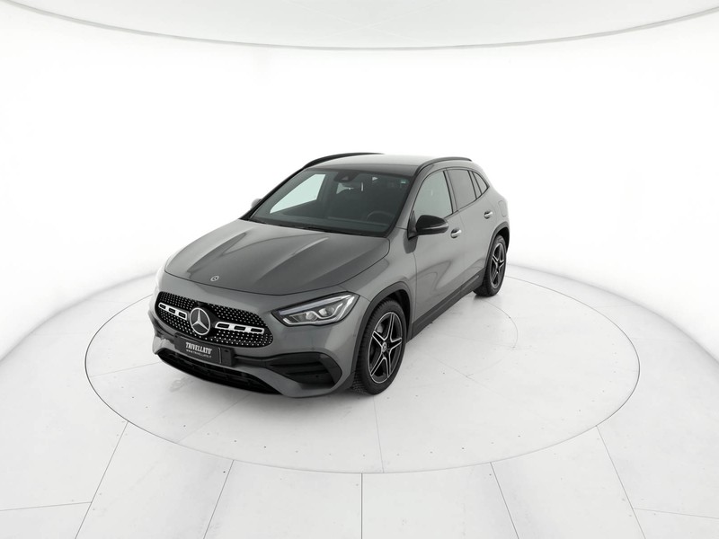 Mercedes GLA 180 premium auto