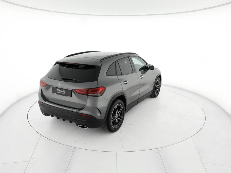 Mercedes GLA 180 premium auto