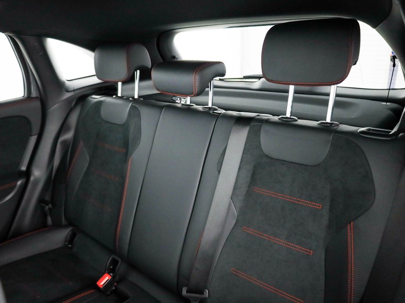 Mercedes GLA 180 premium auto