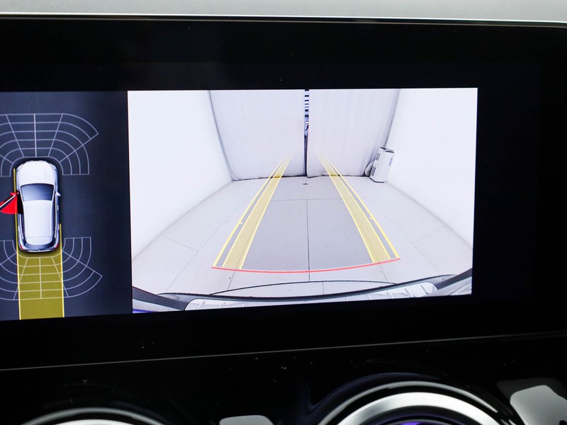 Mercedes GLA 180 premium auto