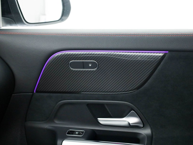 Mercedes GLA 180 premium auto