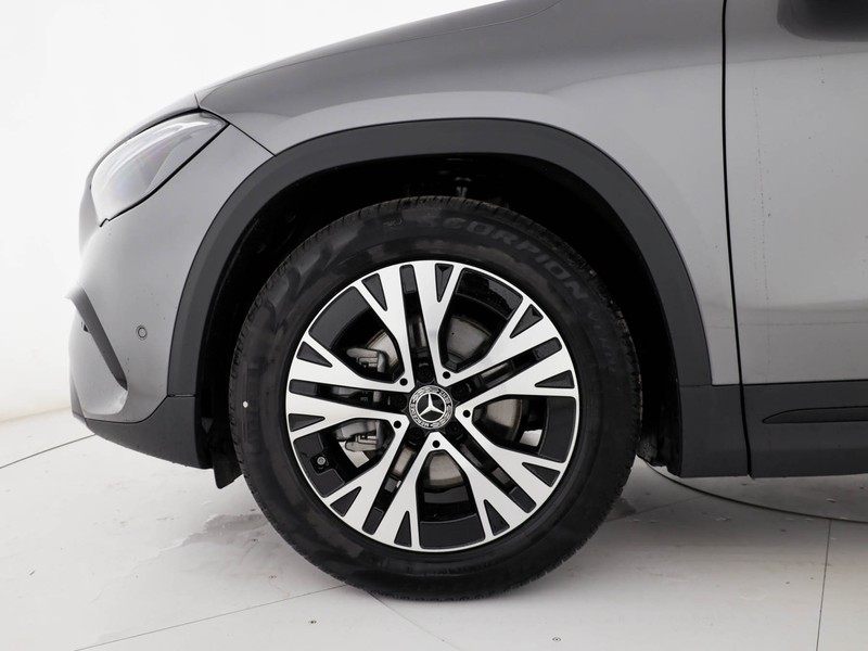 Mercedes GLA 200 d Automatic 4MATIC diesel grigio