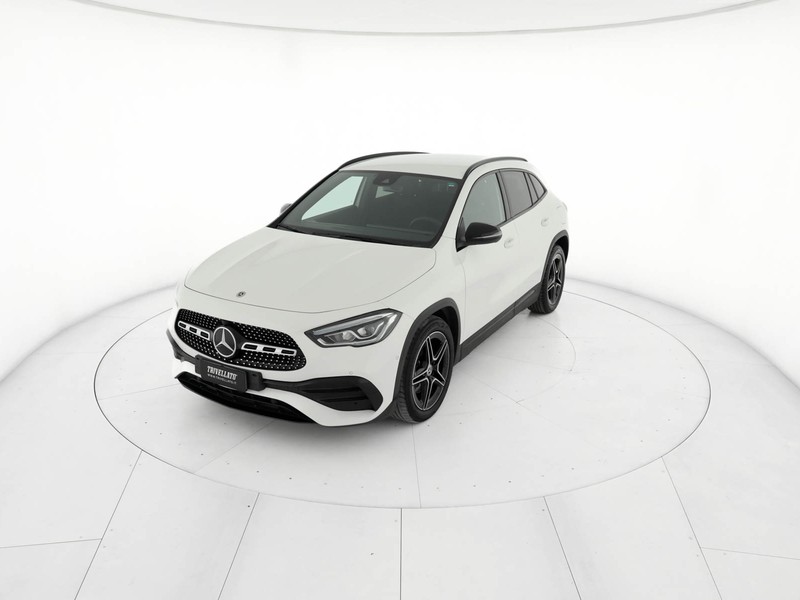 Mercedes GLA 180 d premium auto diesel bianco