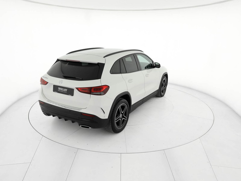 Mercedes GLA 180 d premium auto diesel bianco