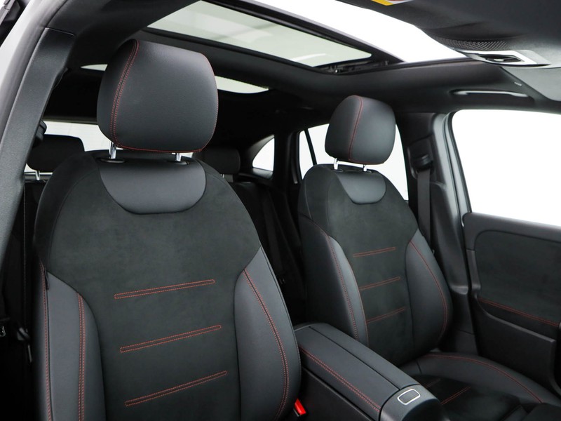 Mercedes GLA 200 d amg line advanced plus 4matic auto