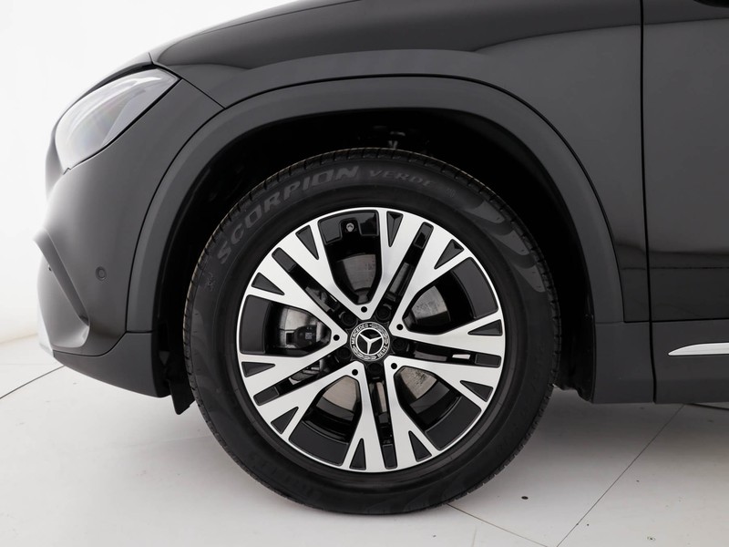 Mercedes GLA 180 d progressive advanced auto diesel nero