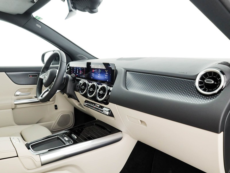 Mercedes GLA 180 d progressive advanced auto diesel nero