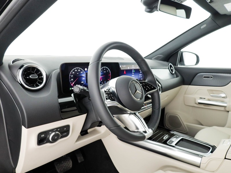 Mercedes GLA 180 d progressive advanced auto diesel nero