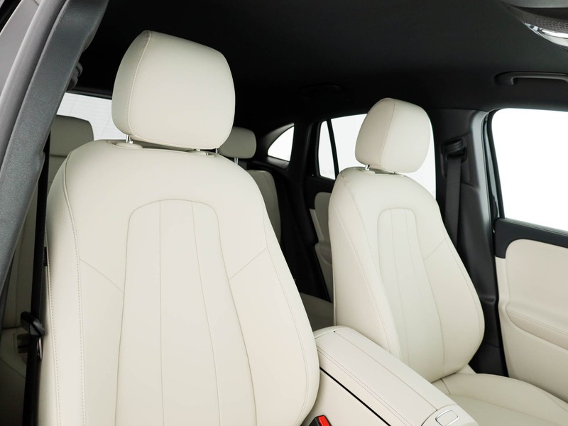 Mercedes GLA 180 d progressive advanced auto diesel nero