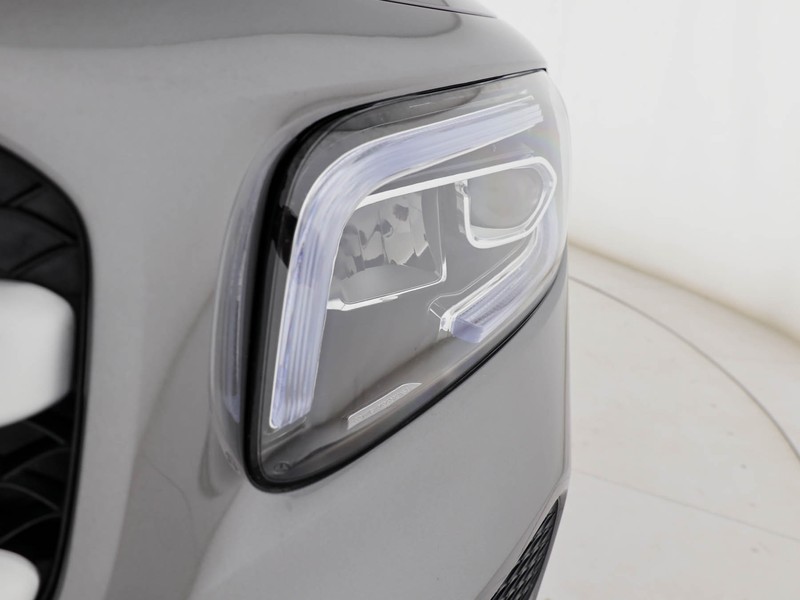 Mercedes GLB 180 d sport auto