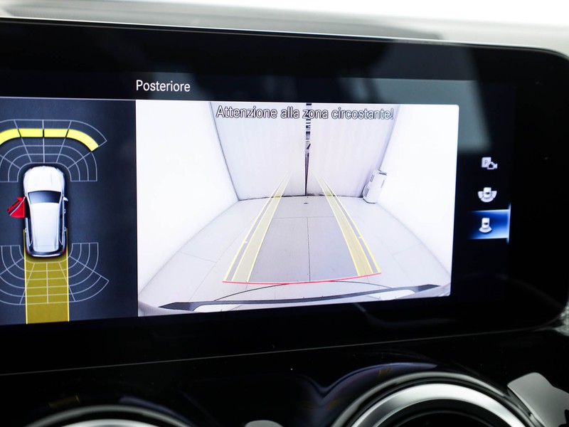 Mercedes GLB 180 d sport auto